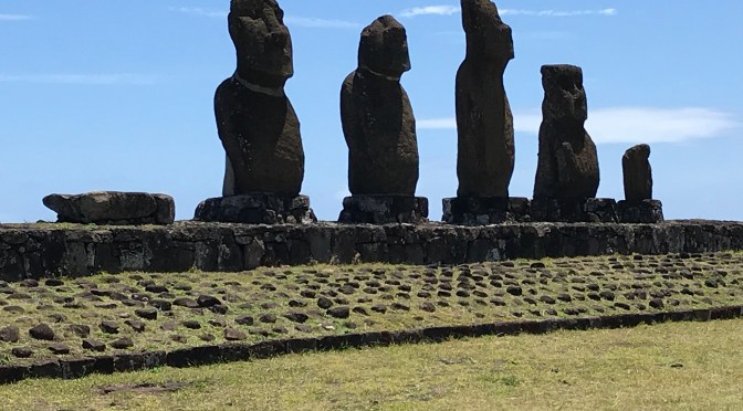 Day 7-8: from the Mountain to the Sea…Macchu Picchu to Isla de Pascua